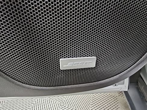 Used 2019 GMC Acadia SLT image 31