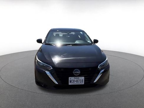 Used 2025 Nissan Sentra SV FWD image 4