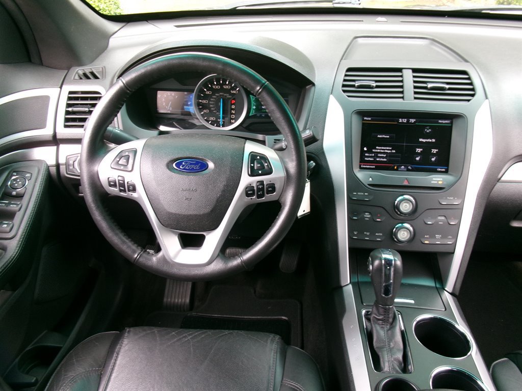 Used 2011 Ford Explorer XLT w/ 202A Rapid Spec Order Code FWD image 16