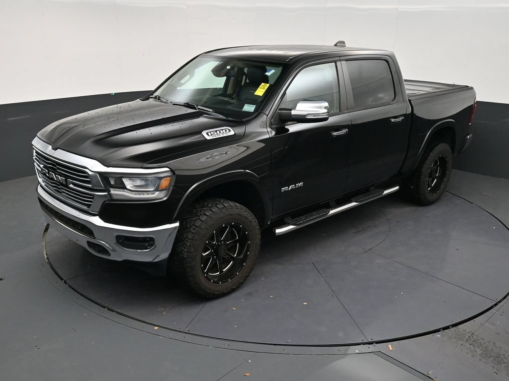 Used 2019 RAM 1500 Laramie AWD/4WD image 11