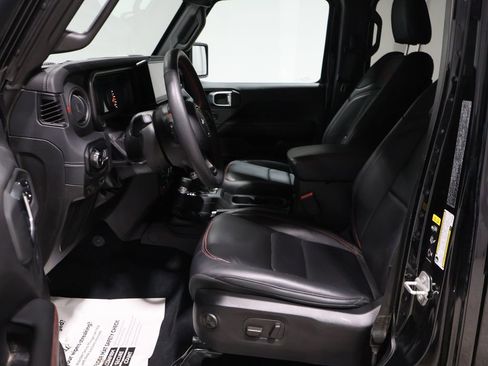 Used 2024 Jeep Wrangler Unlimited Rubicon w/ Convenience Group image 11