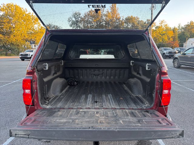 Used 2017 Chevrolet Silverado 1500 LT AWD/4WD image 10