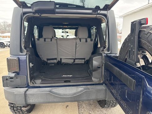 Used 2013 Jeep Wrangler Unlimited Sport image 6
