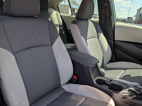 Used 2024 Toyota Corolla LE image 12