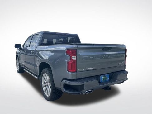 Used 2022 Chevrolet Silverado 1500 High Country w/ Technology Package AWD/4WD image 5