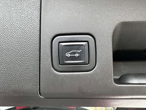 Certified 2023 Cadillac XT5 Premium Luxury image 30