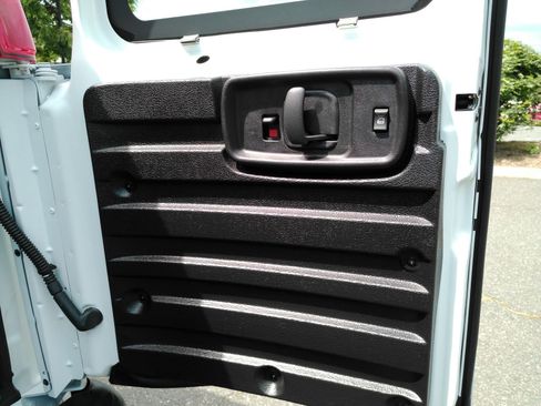 Certified 2025 Chevrolet Express 2500 w/ Driver Convenience Package RWD image 11