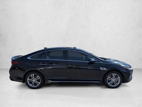 Used 2018 Hyundai Sonata Sport image 4