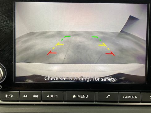 Used 2024 Nissan Rogue S FWD image 57