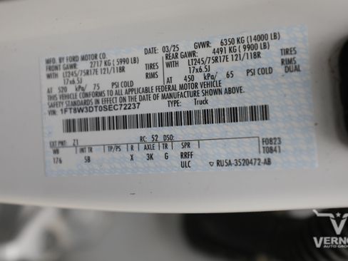 Used 2025 Ford F350 Lariat AWD/4WD image 43
