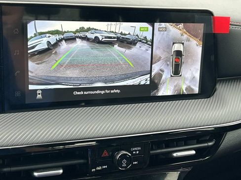New 2026 Nissan Kicks SR w/ Interior Electronics Package FWD image 32