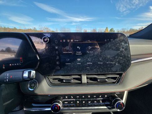 New 2025 Chevrolet Equinox RS w/ Safety and Technology Package image 47