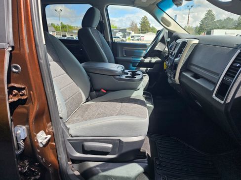 Used 2014 RAM 3500 SLT AWD/4WD image 18