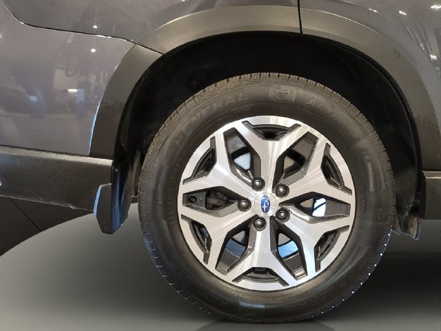 Used 2020 Subaru Forester Premium AWD/4WD image 22