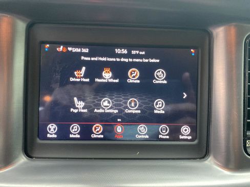 Used 2019 Dodge Charger SXT image 11