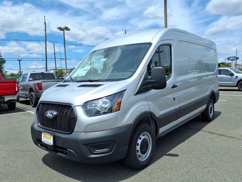 New 2026 Ford Transit 250 148 Medium Roof w/ Load Area Protection Package RWD image 3