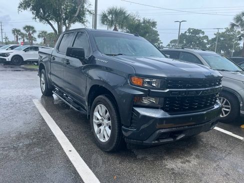 Used 2021 Chevrolet Silverado 1500 Custom RWD image 2