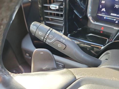 Used 2024 Chevrolet Silverado 1500 LT Trail Boss w/ LT Trail Boss Premium Package image 24