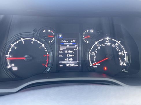 Used 2023 Toyota 4Runner SR5 Premium w/ Moonroof Package image 20