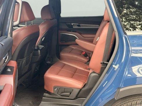 Certified 2024 Kia Telluride SX FWD image 9