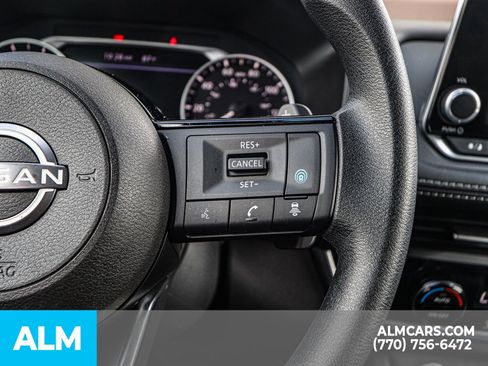 Used 2023 Nissan Rogue SV image 32
