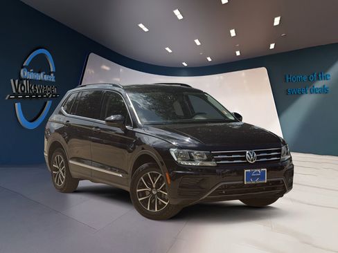 Used 2021 Volkswagen Tiguan SE w/ Panoramic Sunroof Package FWD image 1