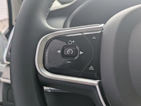 Used 2023 Volvo XC90 T8 Ultimate w/ Protection Package Premier AWD/4WD image 18