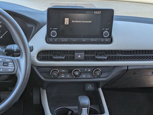 Used 2023 Honda HR-V LX image 12