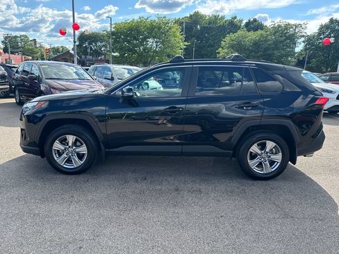 Used 2023 Toyota RAV4 XLE w/ Convenience Package AWD/4WD image 4