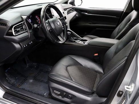 Used 2023 Toyota Camry XSE image 10