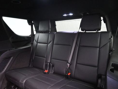 Used 2024 Cadillac Escalade Luxury AWD/4WD image 26