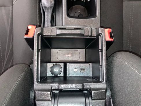 Used 2017 Ford Focus SE image 11