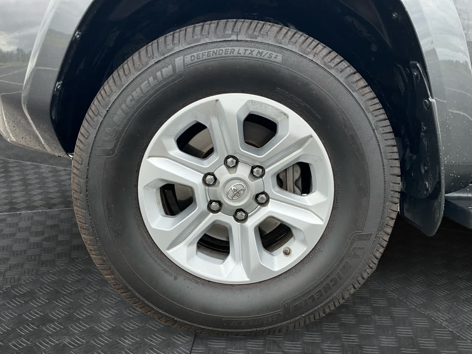 Used 2019 Toyota 4Runner SR5 Premium AWD/4WD image 14