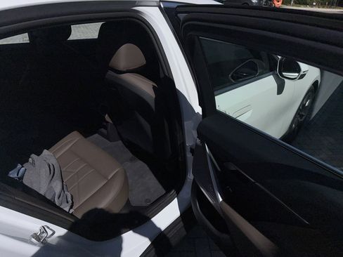 Certified 2024 BMW 530i w/ Luxury Seating Package image 26