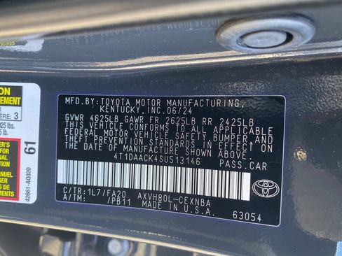Used 2025 Toyota Camry LE FWD image 21
