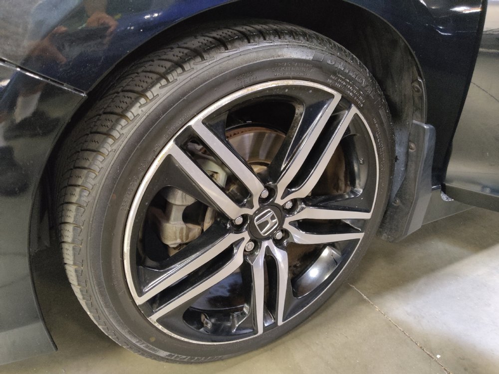 Used 2017 Honda Accord Touring image 31