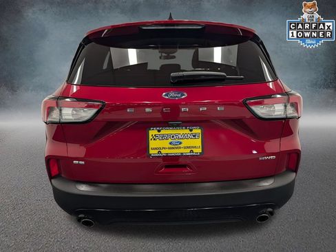 Used 2022 Ford Escape SE w/ SE Sport Appearance Package AWD/4WD image 5