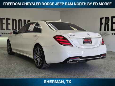 Used 2020 Mercedes-Benz S 560 4MATIC Sedan image 4