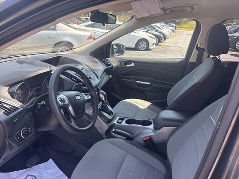 Used 2015 Ford Escape SE FWD image 9