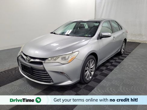 Used 2015 Toyota Camry XLE FWD image 1