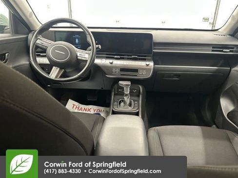 Used 2025 Hyundai Kona SEL image 13