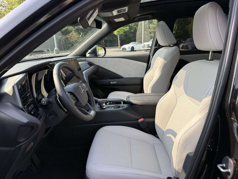 Used 2026 Lexus TX 350 AWD w/ Technology Package image 13