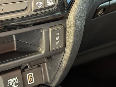 Used 2019 Honda Ridgeline Black Edition image 29