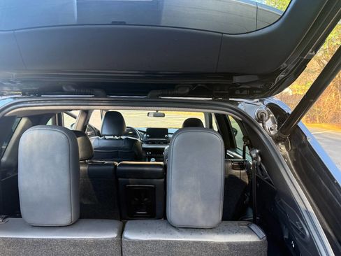 Used 2023 Mitsubishi Outlander SE image 11