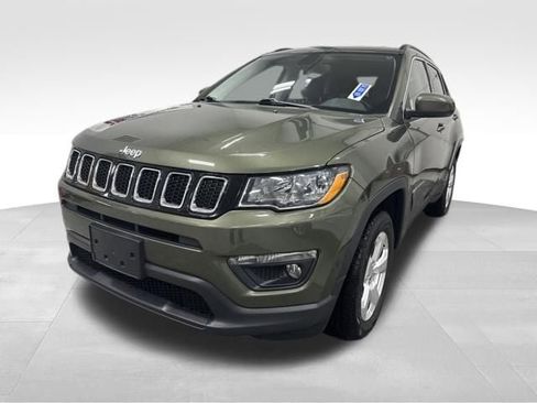 Used 2021 Jeep Compass Latitude w/ Convenience Group image 3