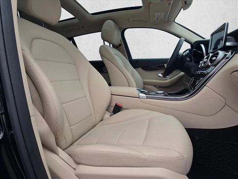 Used 2017 Mercedes-Benz GLC 300 image 19