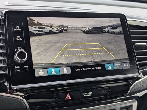 Certified 2025 Honda Ridgeline Black Edition image 24