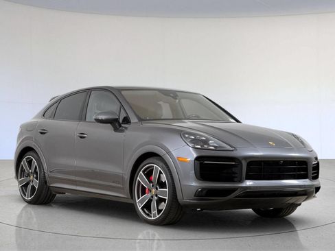 Certified 2021 Porsche Cayenne GTS AWD/4WD image 11