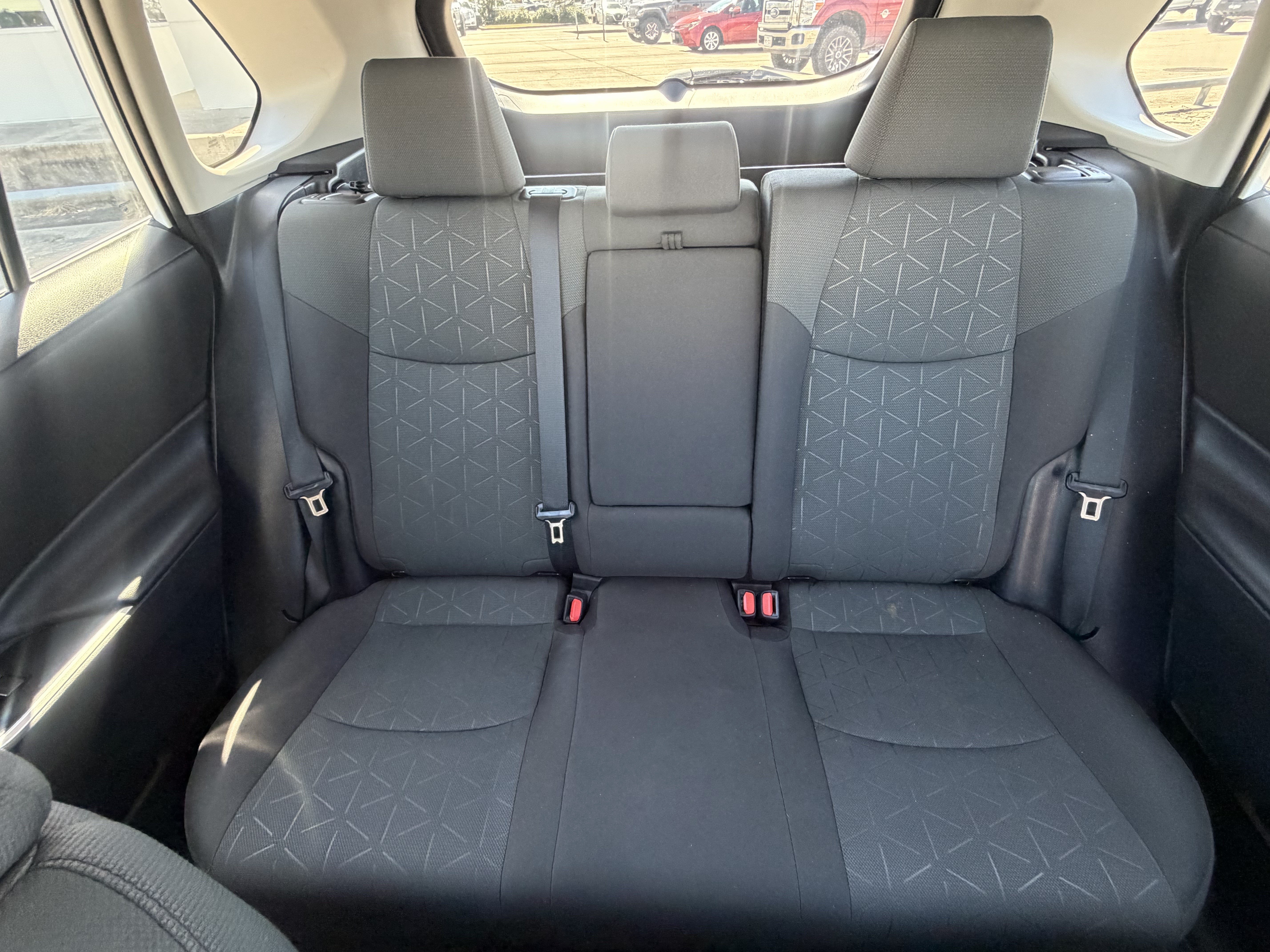 Used 2023 Toyota RAV4 XLE FWD image 19