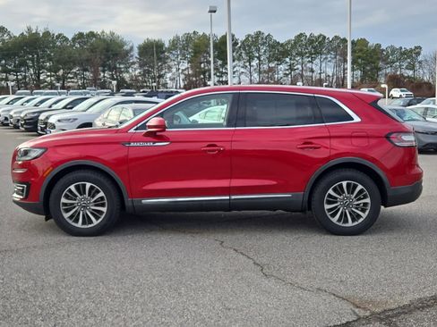 Used 2020 Lincoln Nautilus Premier w/ Equipment Group 101A image 4